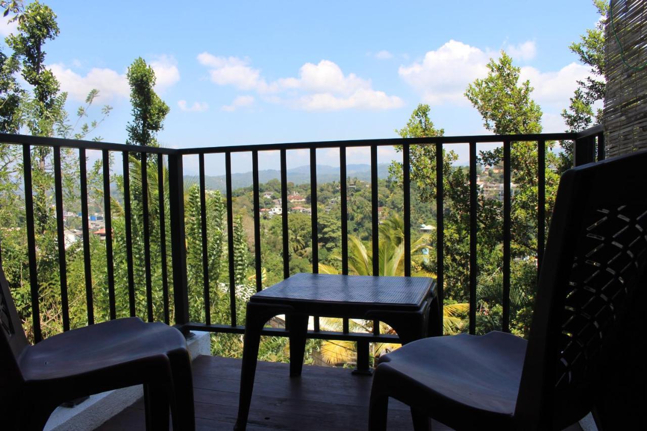 Alex Home Stay Канди Экстерьер фото